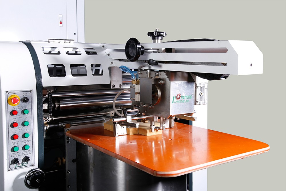 HM-ZD6418G/K Automatic Rigid Box Machine